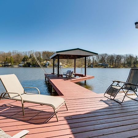 Waterfront Wolcott Vacation Rental With Deck And Views Exteriör bild