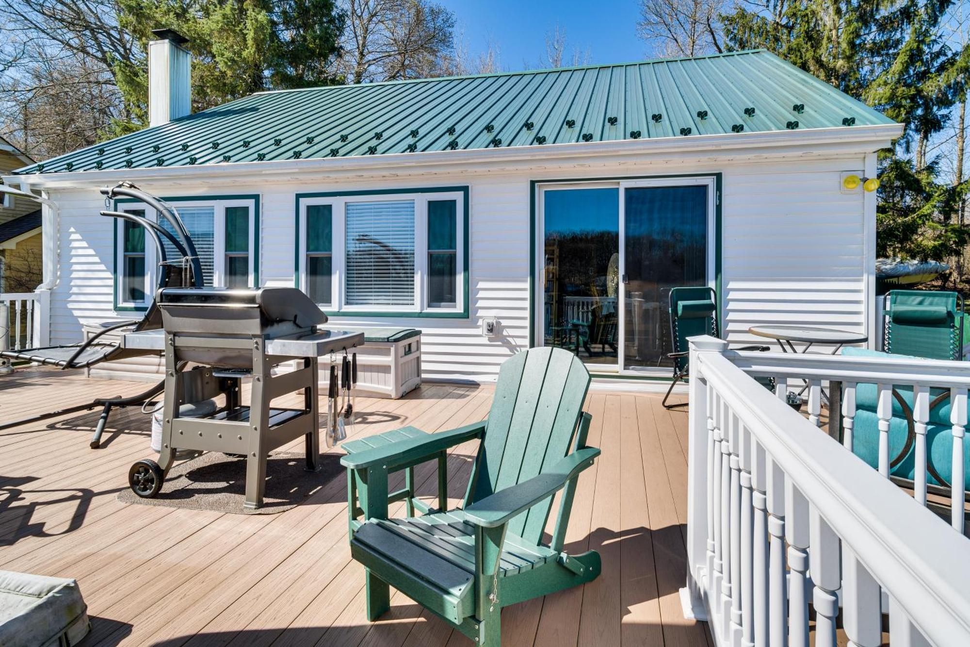 Waterfront Wolcott Vacation Rental With Deck And Views Exteriör bild